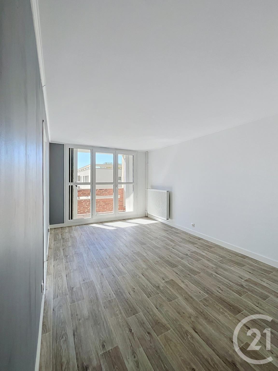 Appartement à louer - 3 pièces - 59.48 m2 - COMPIEGNE